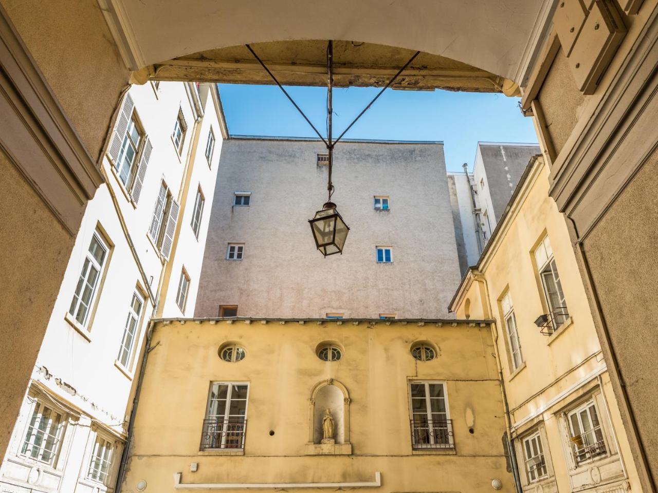 MiHotel Comte Lyon Buitenkant foto